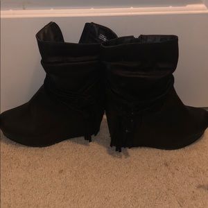 Sbicca black wedge zip boots with tassle/fringe